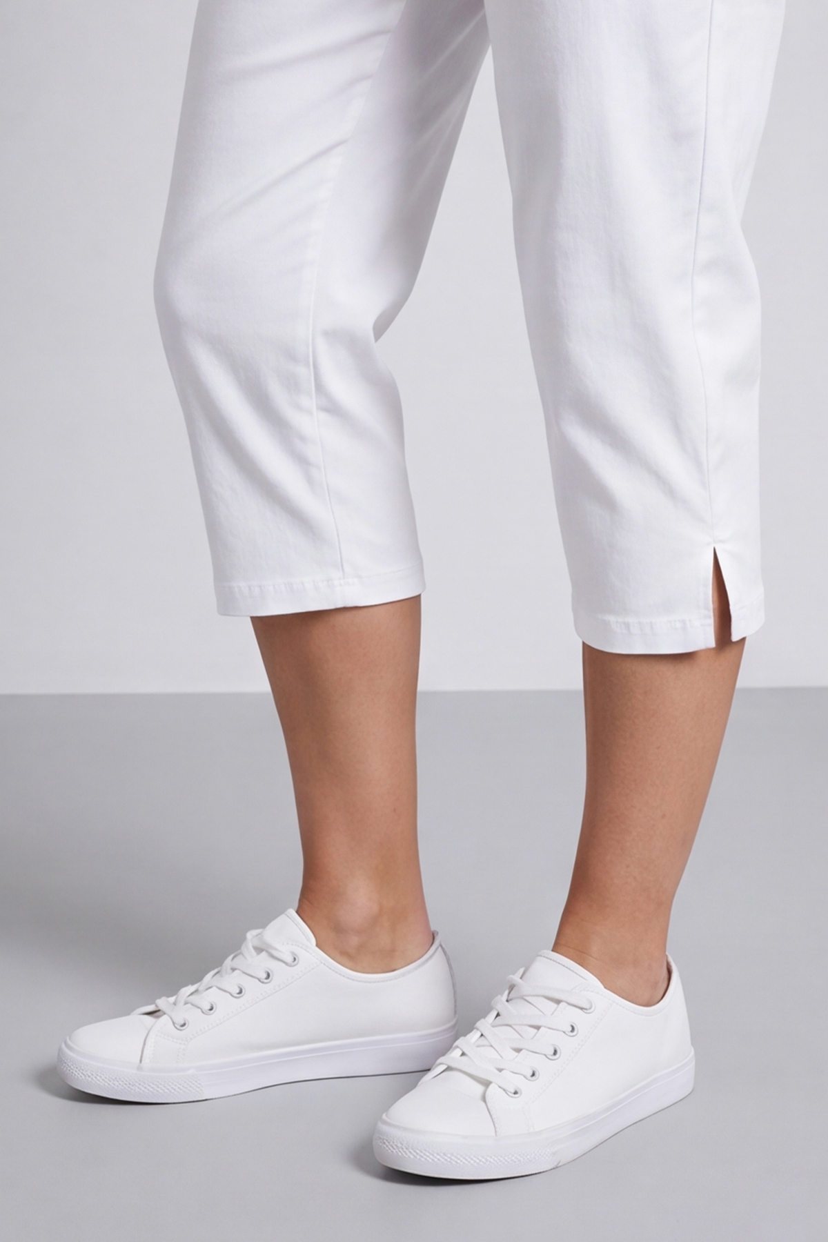 Stori Capri Trousers White