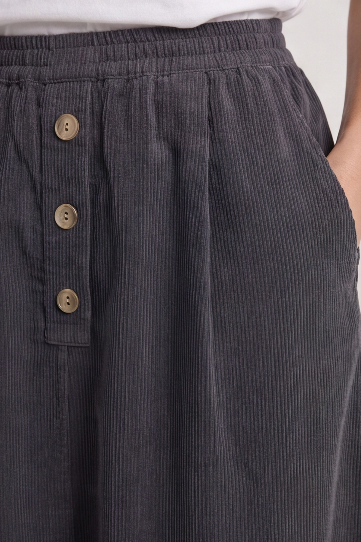 Zinnia Needlecord Skirt Charcoal