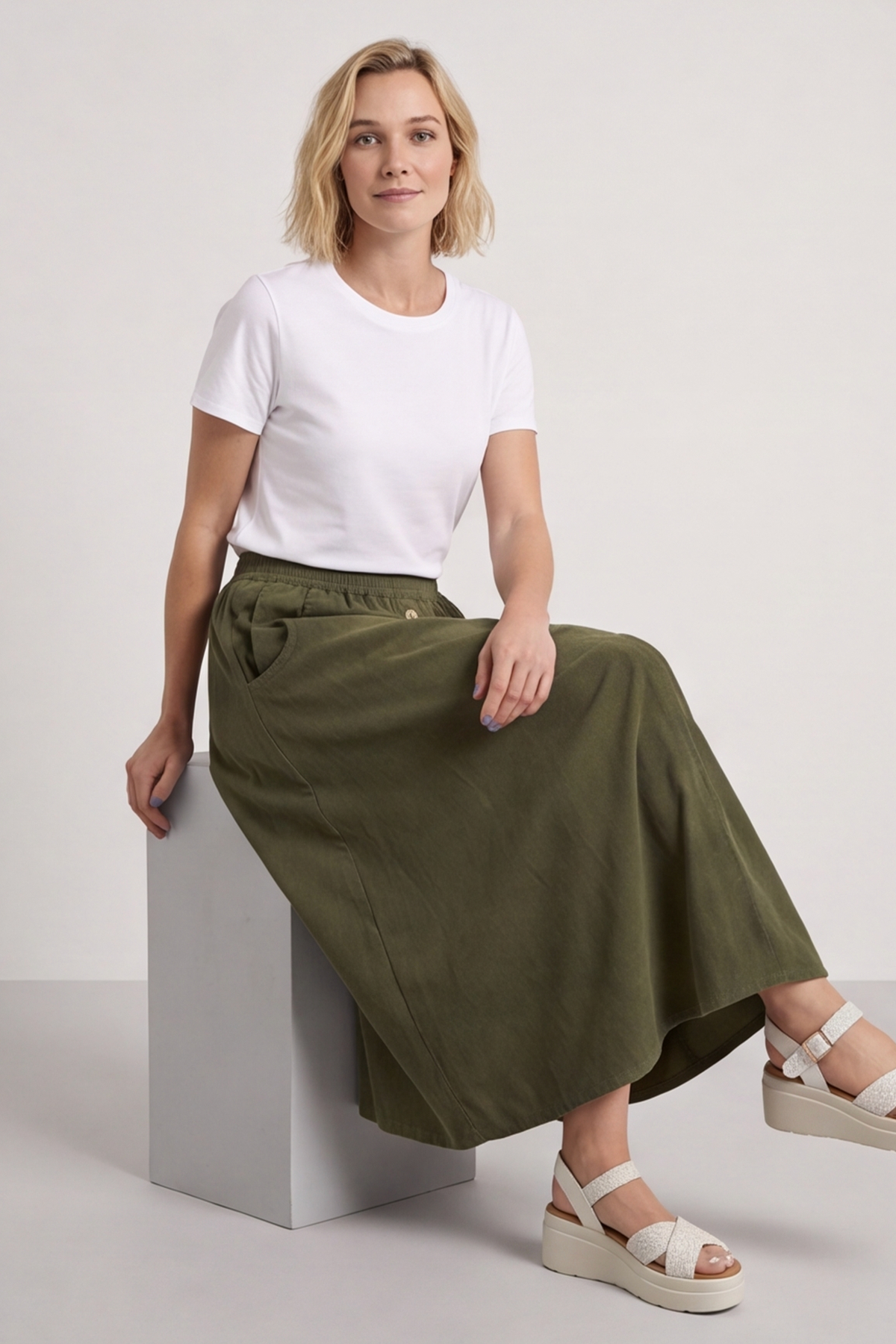 Zinnia Needlecord Skirt Olive