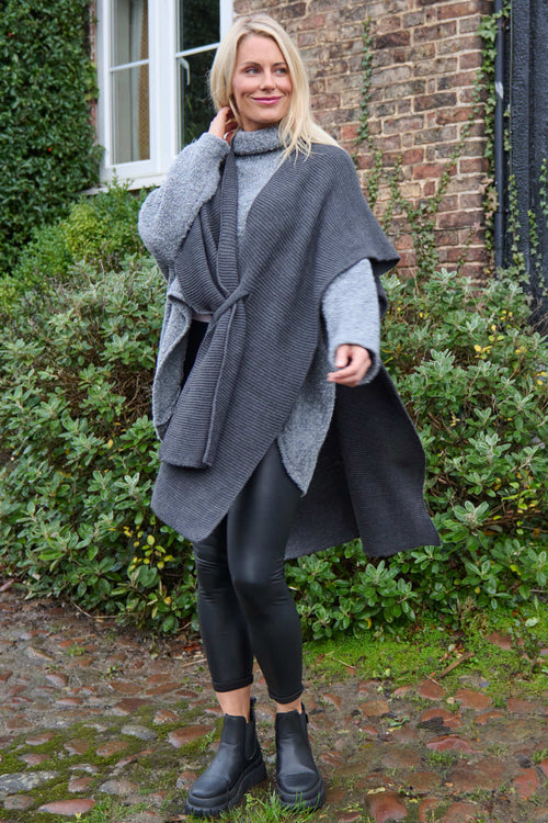 Eilidh-Rose Knitted Cape Mid Grey