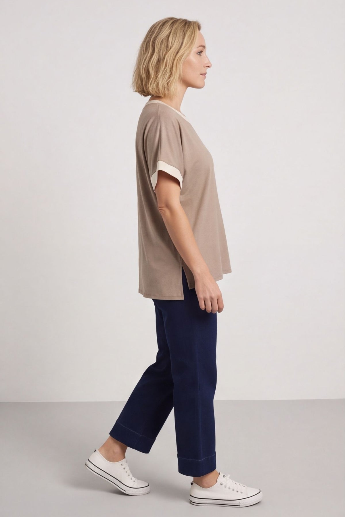 Delma Top Mocha – image 1 of 6