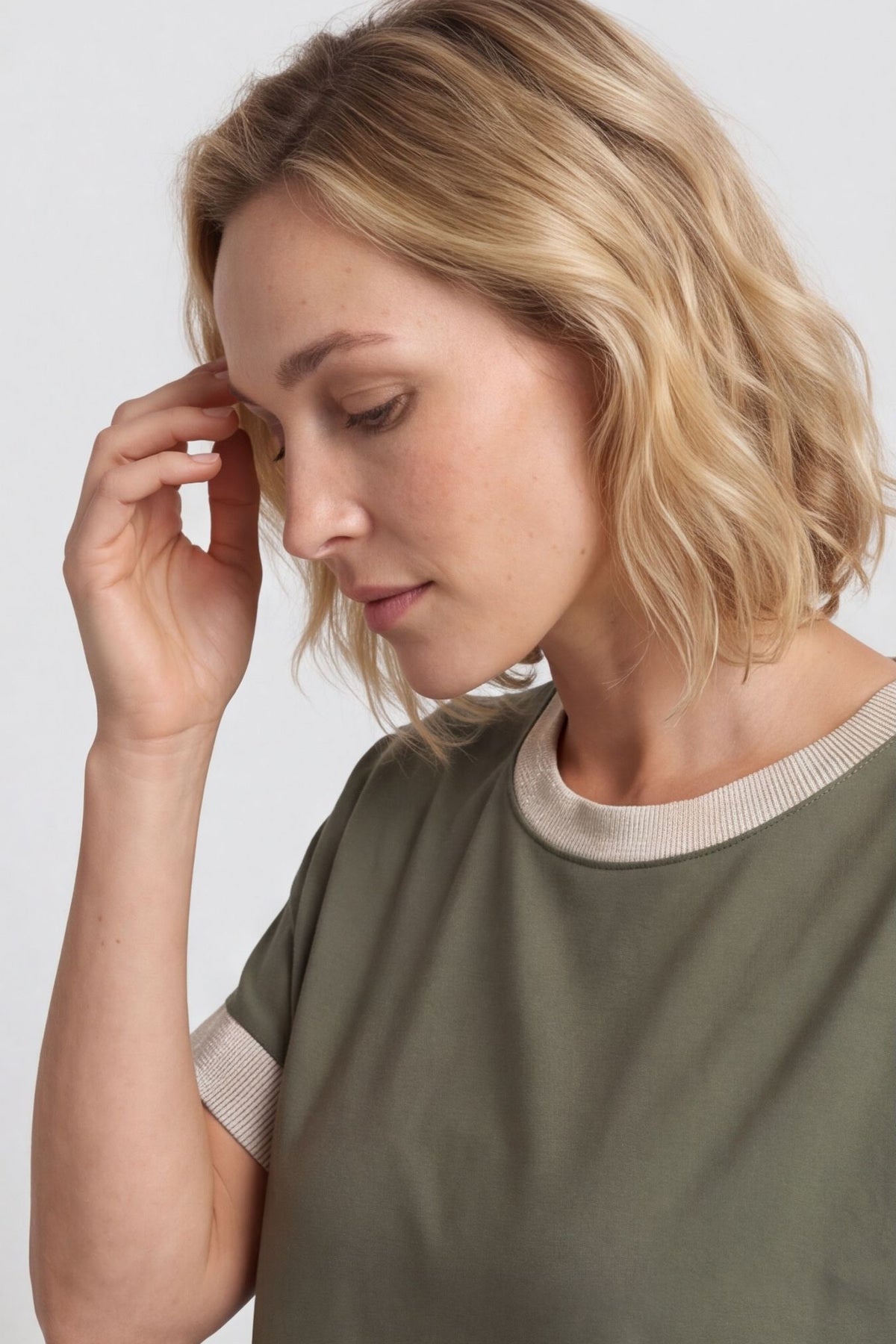 Delma Top Khaki – image 1 of 6