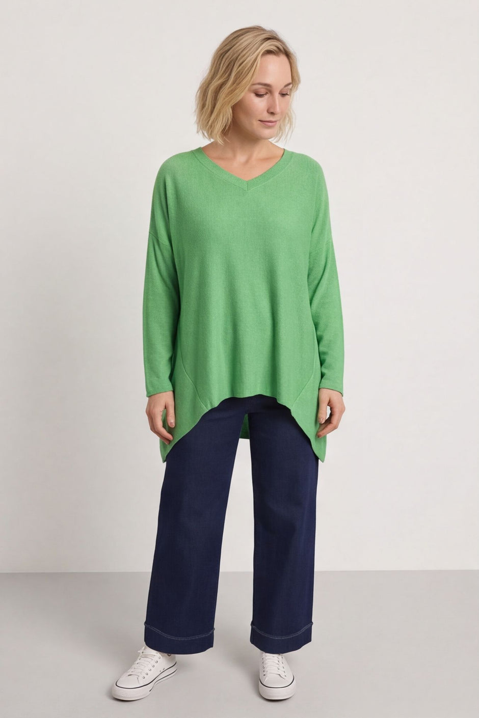 Tabitha Dipped Hem Jumper Green – image 1 of 6