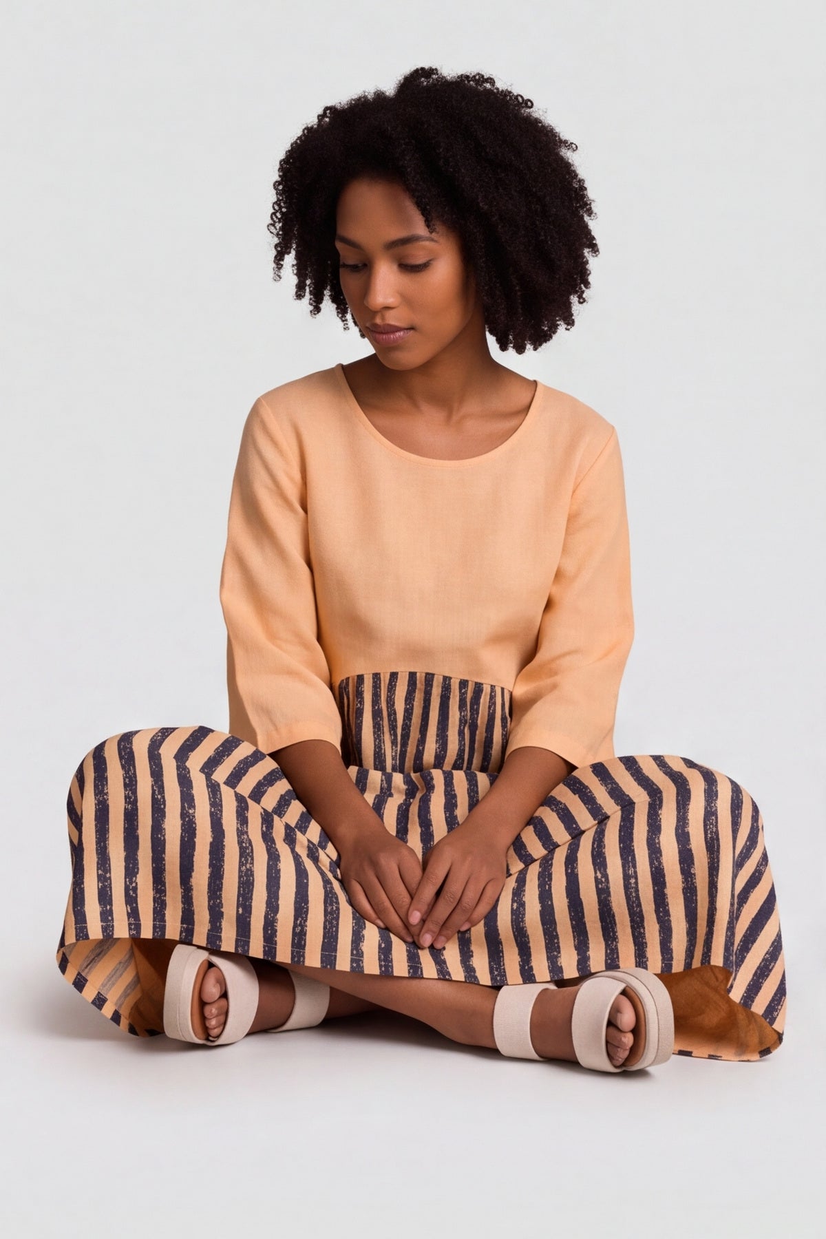 Maia Stripe Linen Dress – image 1 of 6