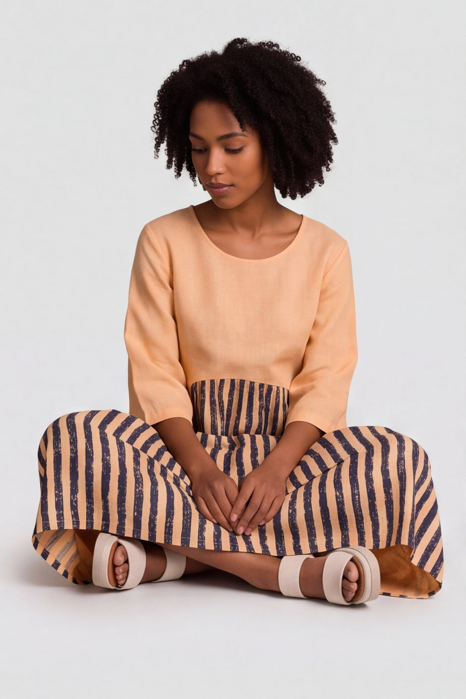 Maia Stripe Linen Dress – image 1 of 6