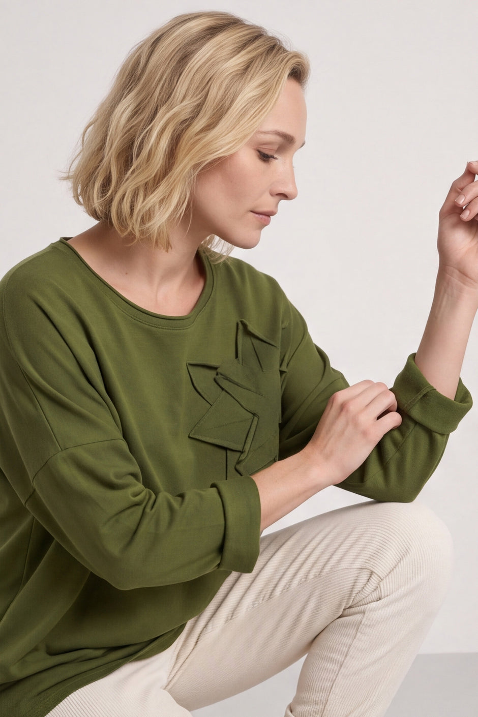 Kaila Flower Patch Cotton Top Olive – image 1 of 6