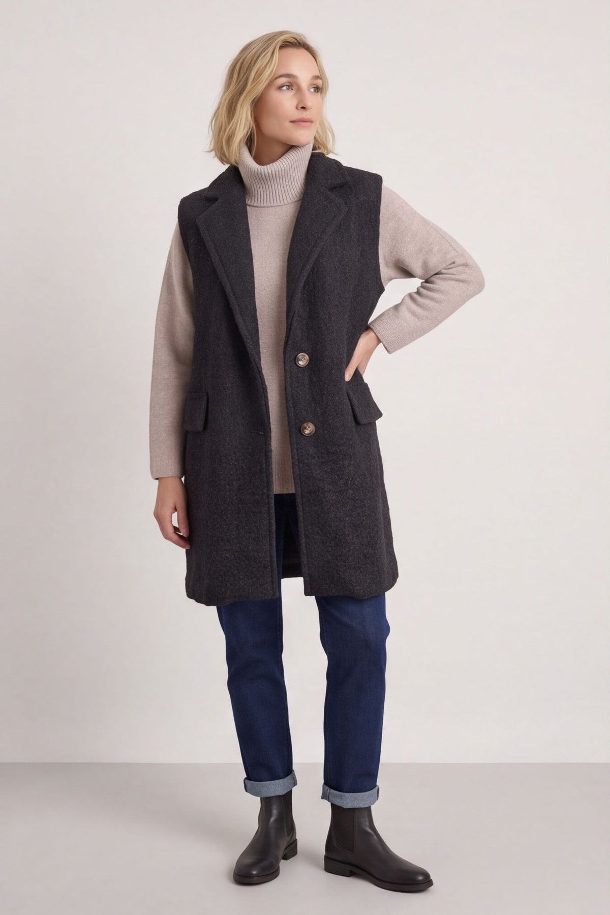 Nori Boucle Gilet Black – image 1 of 6