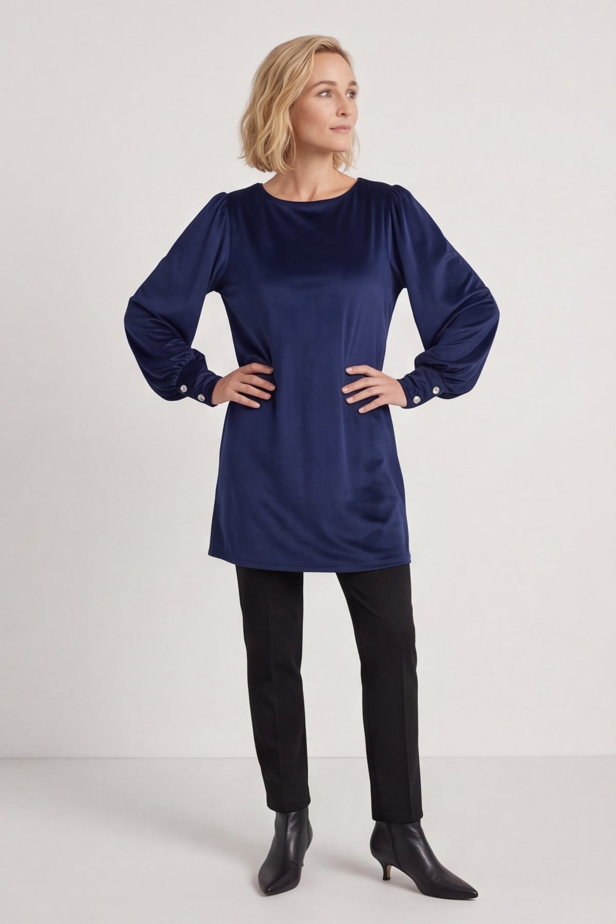 Zannah Button Back Tunic Navy – image 1 of 5