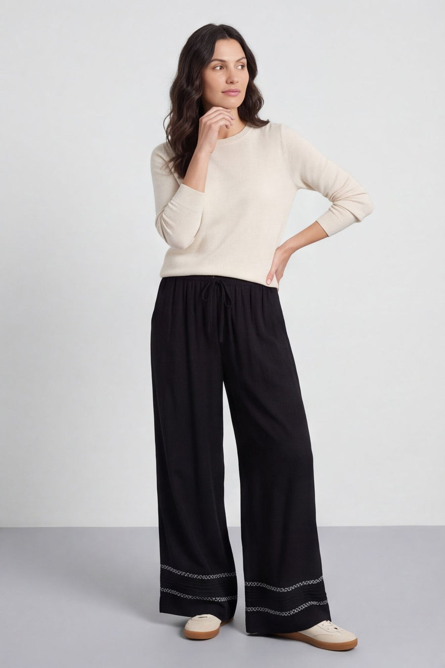 Kiki Trousers Black – image 1 of 5
