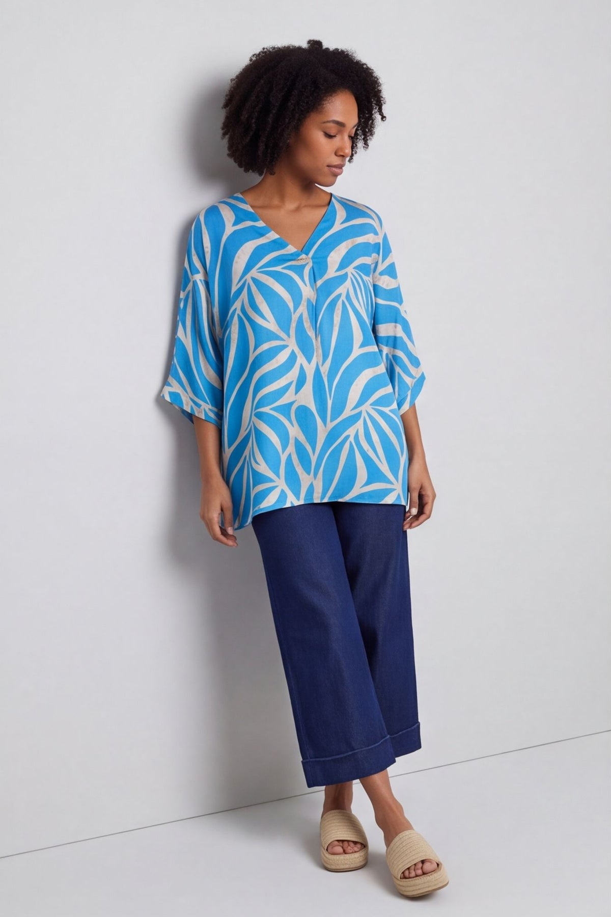 Morgan Print V-Neck Top Blue – image 1 of 6