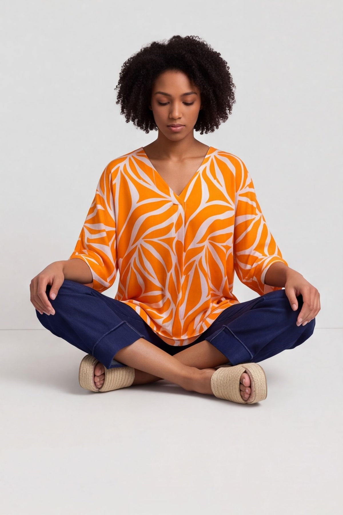 Morgan Print V-Neck Top Orange – image 1 of 4
