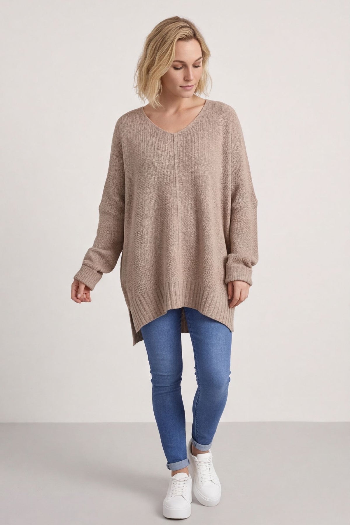 Bo Slouch V-Neck Jumper Mocha – image 1 of 5
