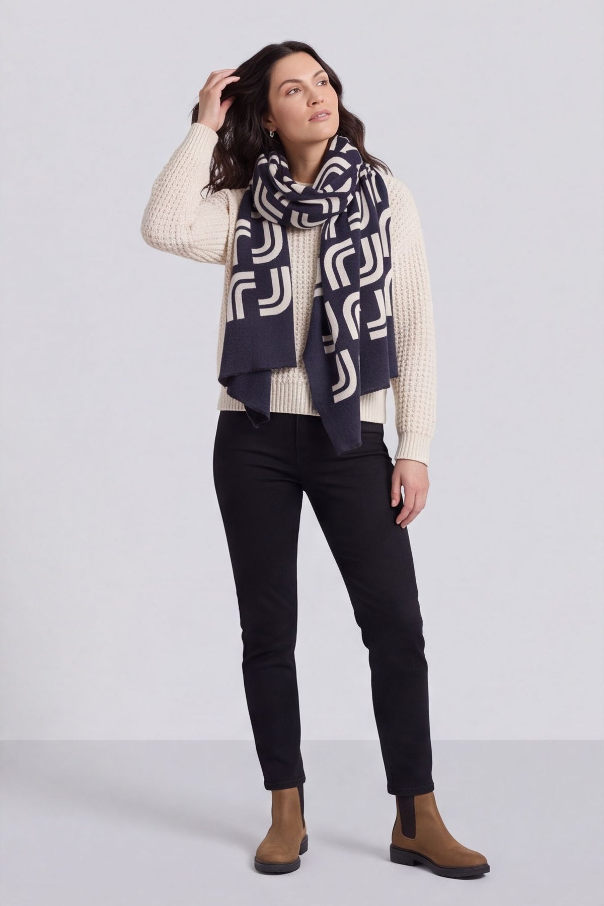 Serena Scarf Black
