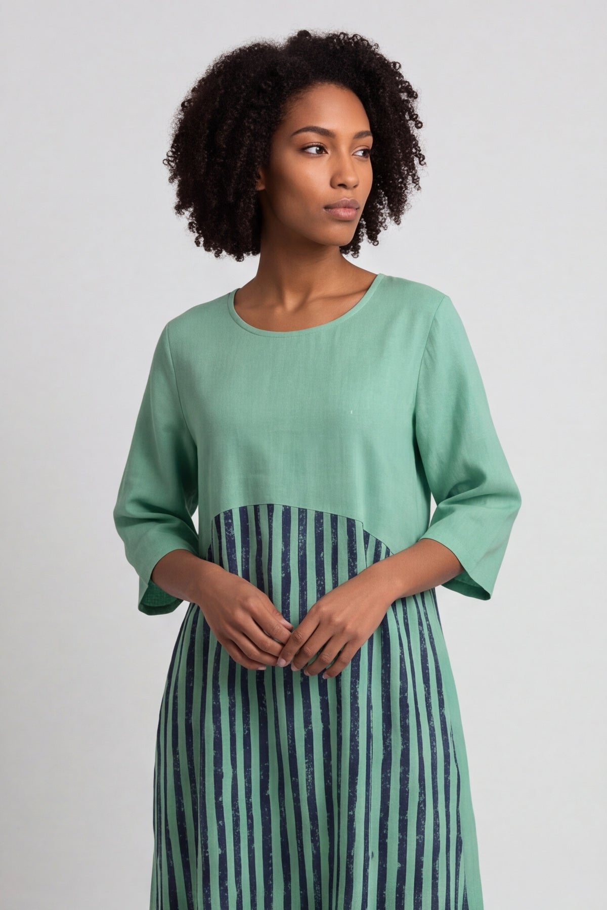 Maia Stripe Linen Dress – image 2 of 5