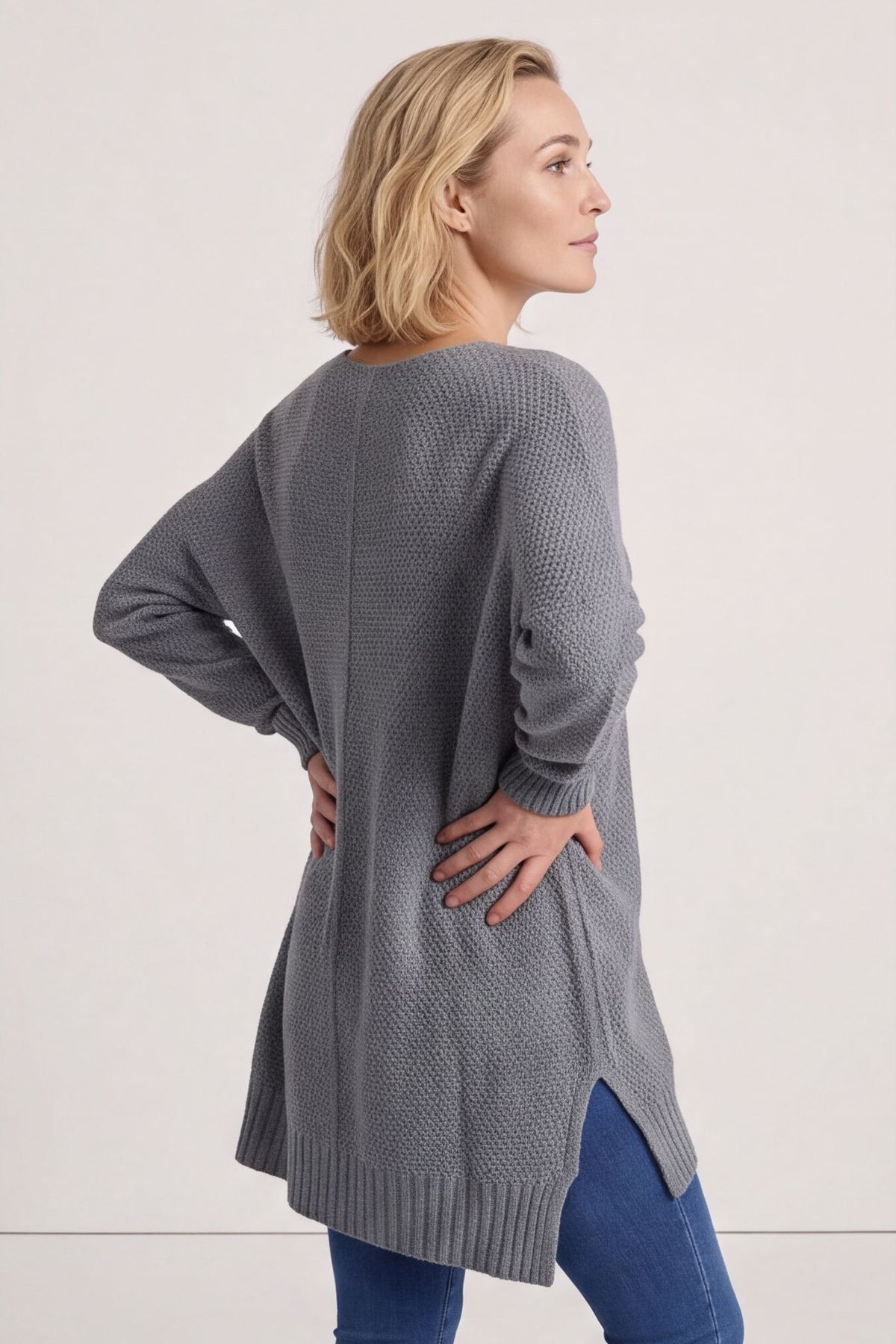 Bo Slouch V-Neck Jumper Mid Grey – image 2 of 6