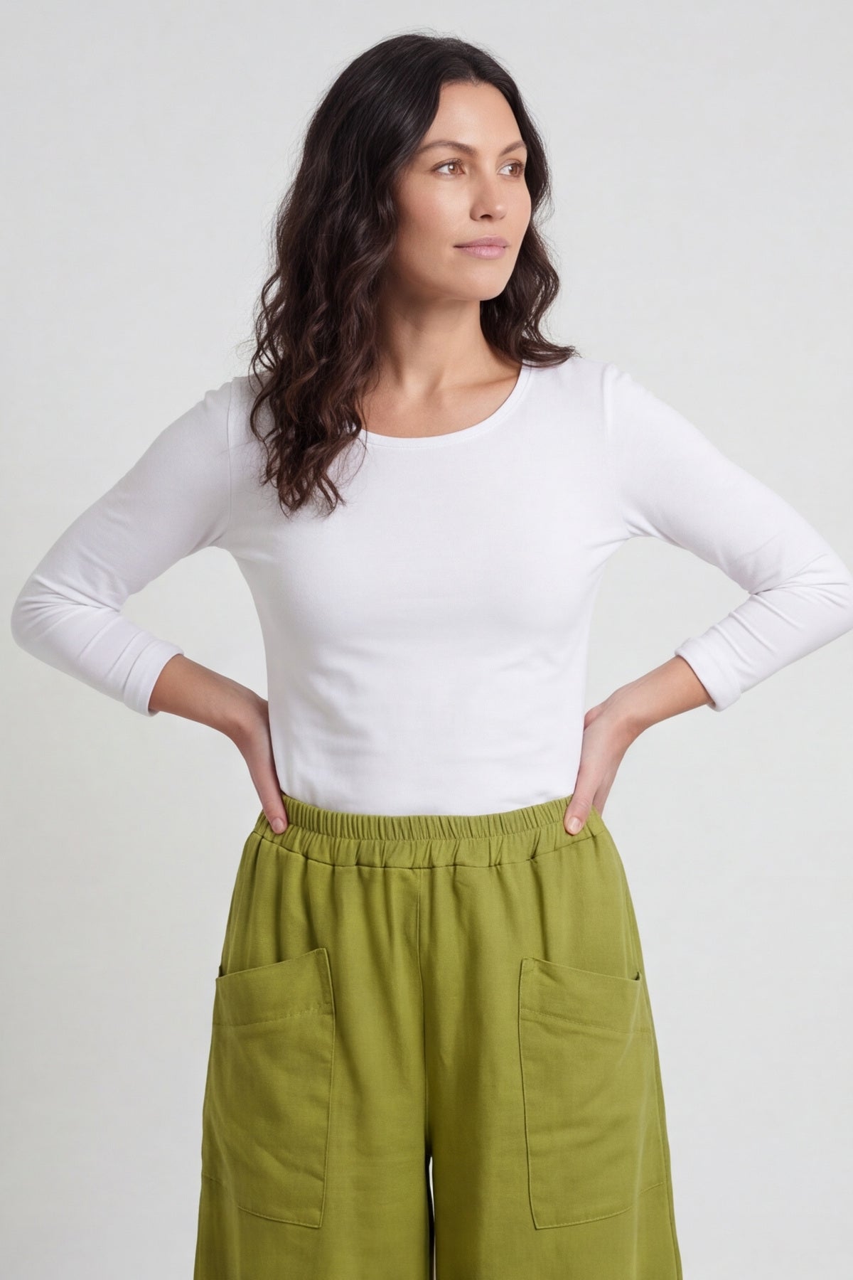 Jerilyn Cotton Trousers Olive – image 2 of 6