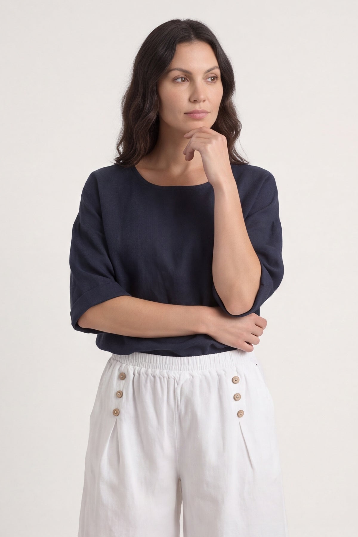 Arielle Linen Blend Shorts White – image 2 of 6