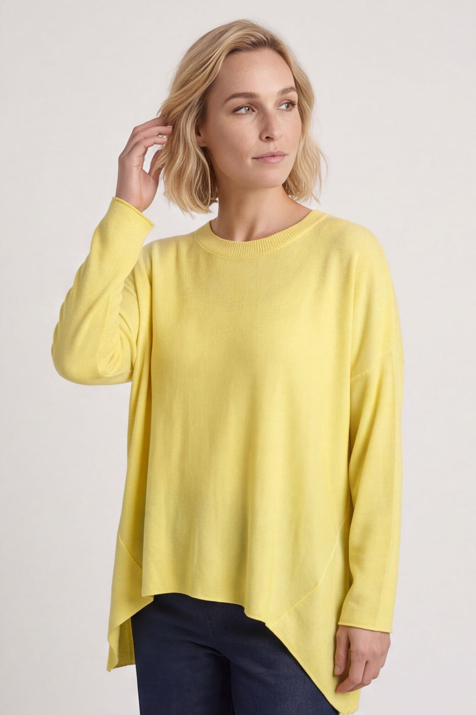Tabitha Dipped Hem Jumper Yellow – image 1 of 4
