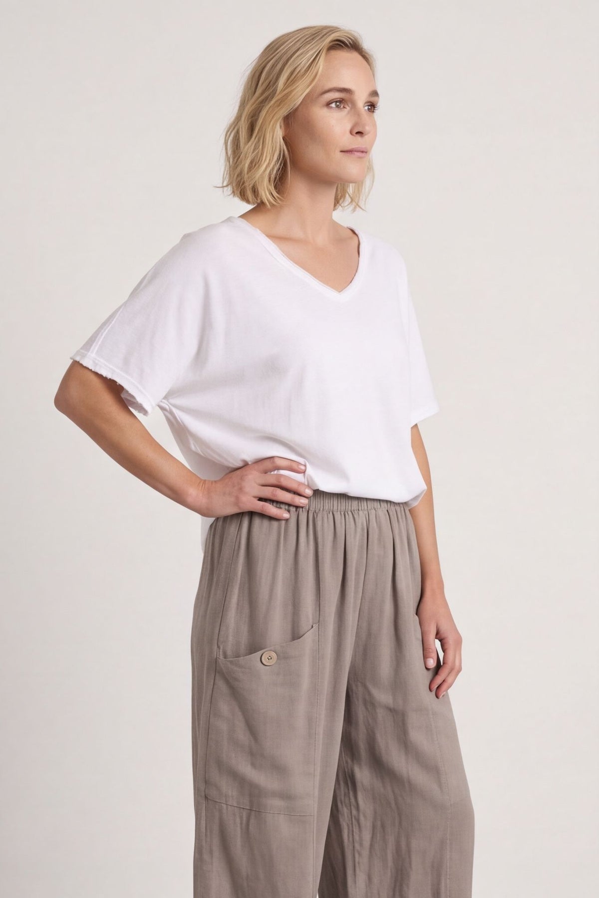 Clarisse Button Pocket Linen Trousers Mocha – image 2 of 4