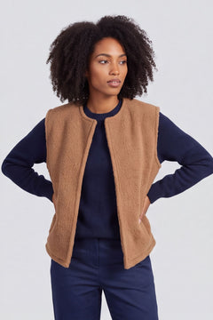 Tessa Bouclé Gilet – image 2 of 5