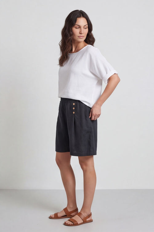 Arielle Linen Blend Shorts Black – image 3 of 6