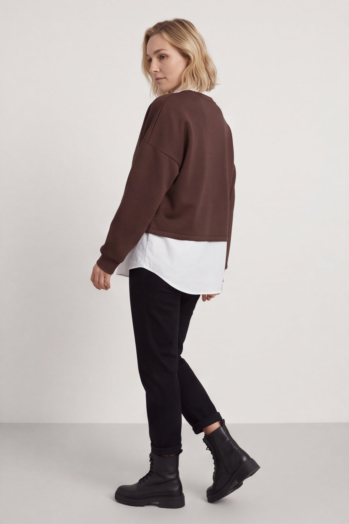 Leilani Collared Top Cocoa – image 3 of 5