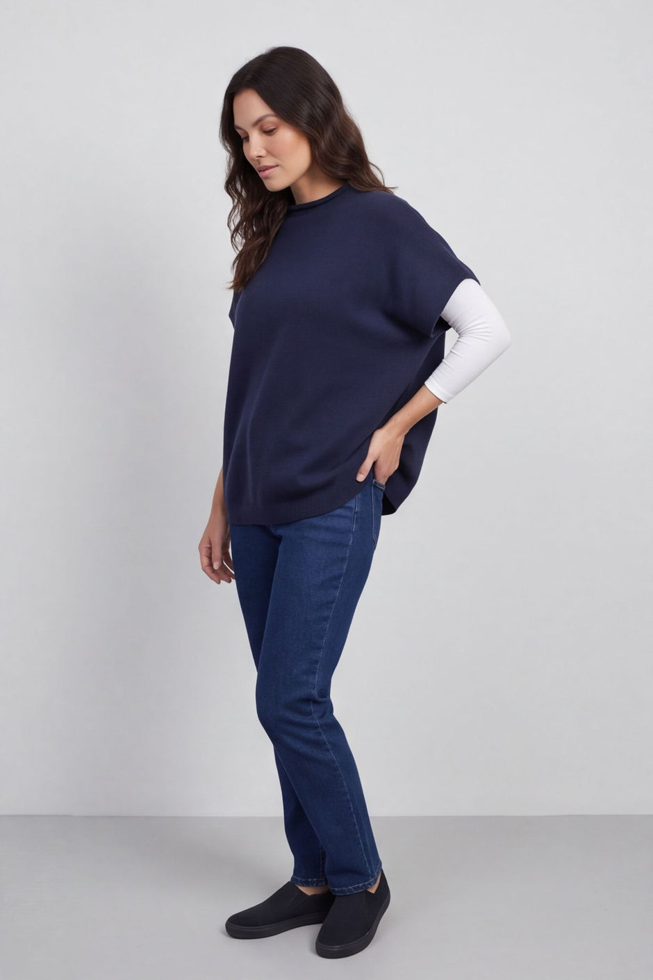 Mila Knitted Vest Navy – image 3 of 6