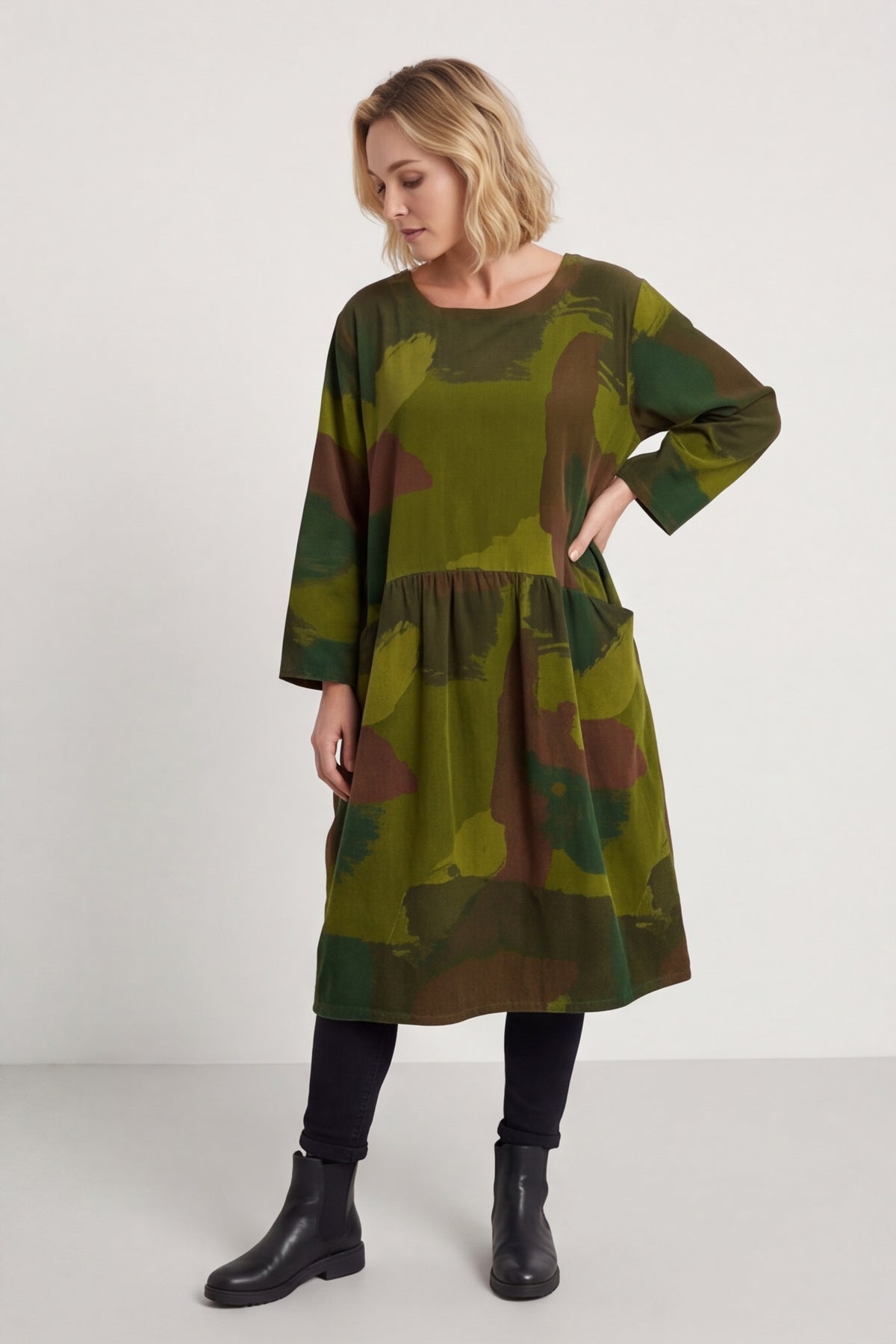 Dreda Print Needlecord Dress Olive – image 3 of 6