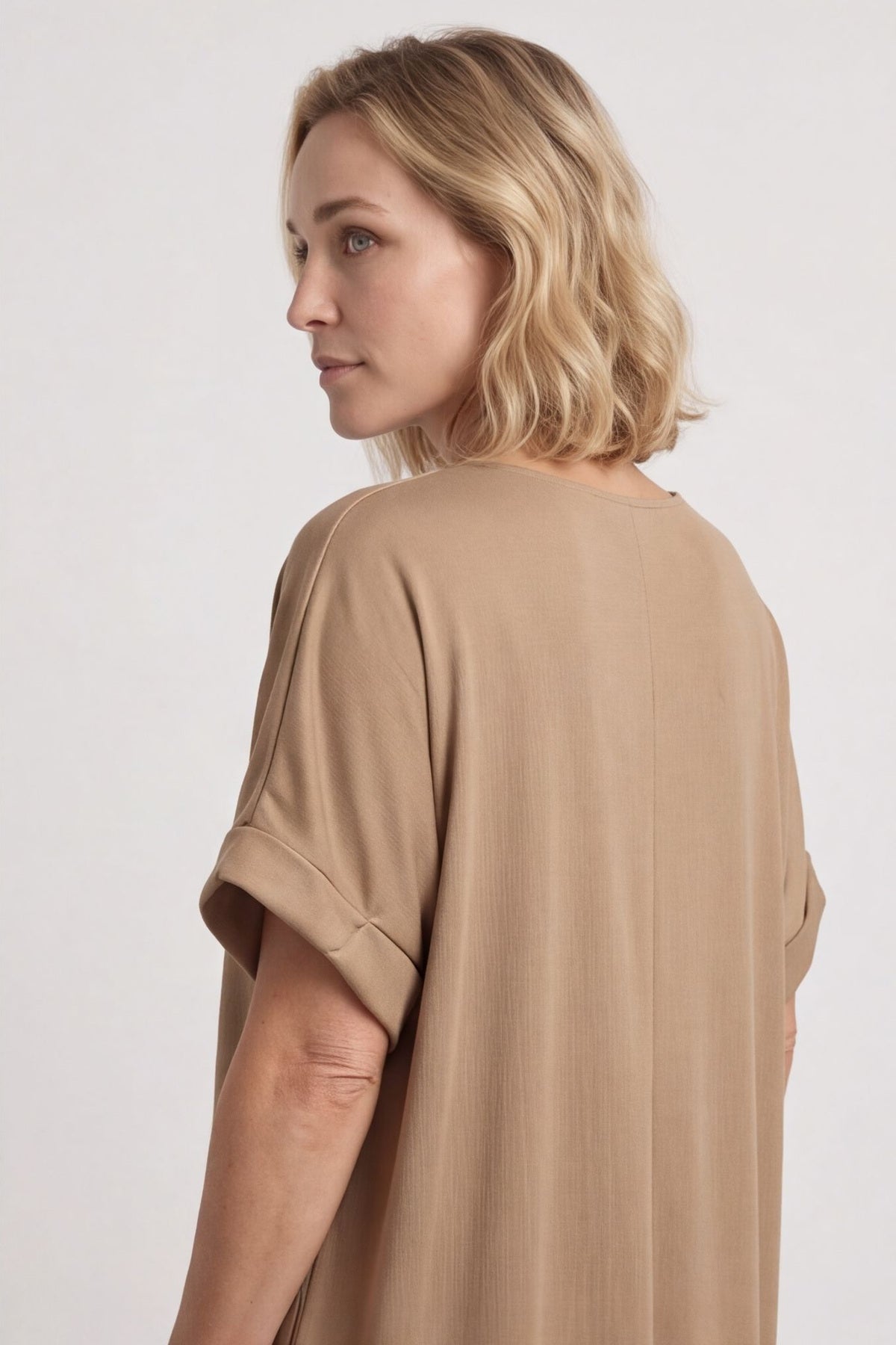 Frieda V-Neck Ribbed Dress Camel – image 3 of 5