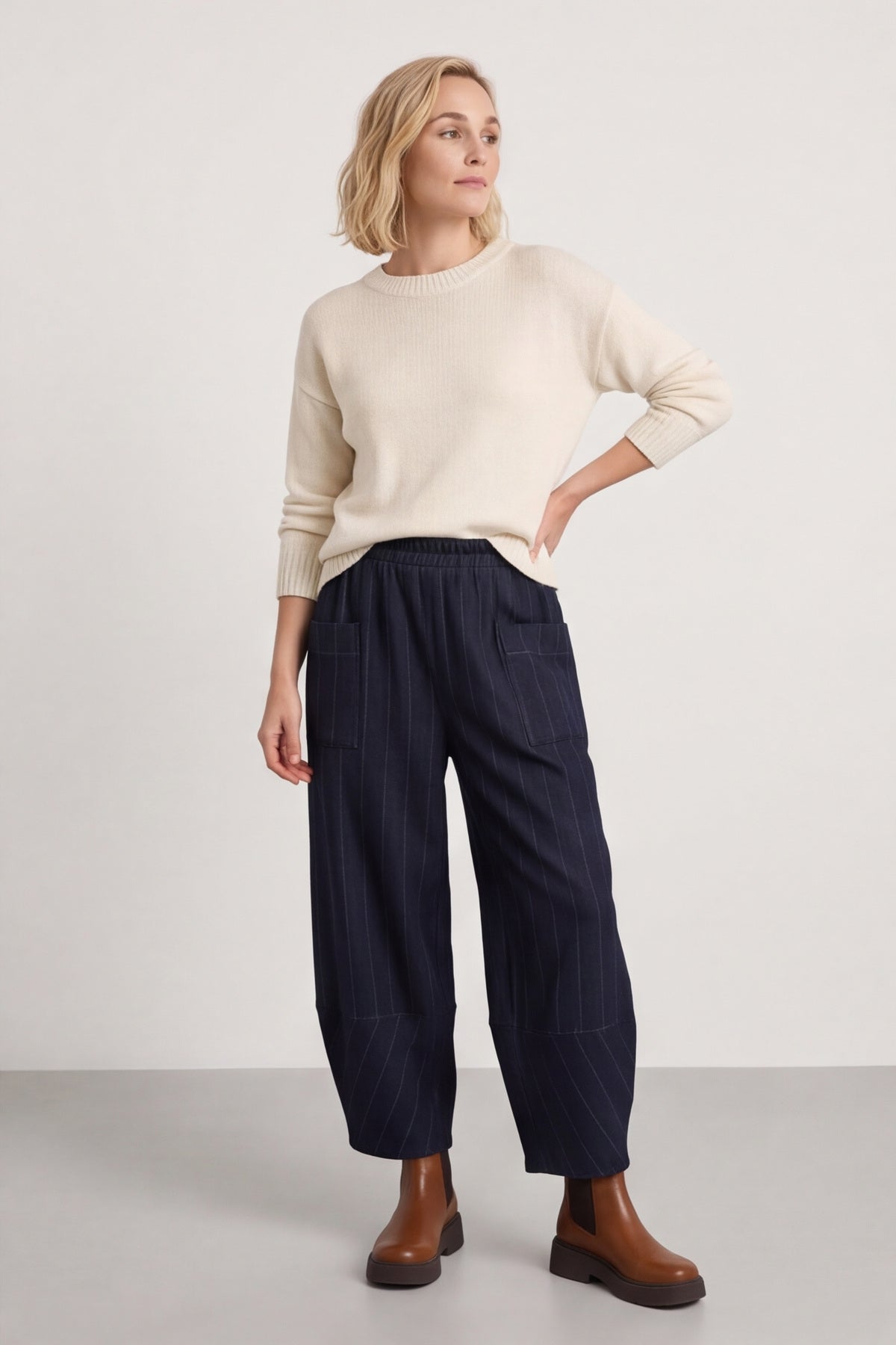 Venetia Trousers Navy – image 2 of 5