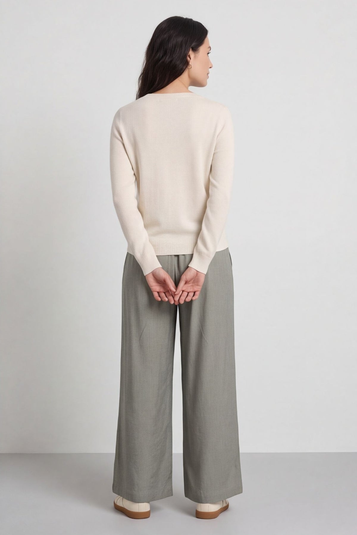 Kiki Trousers Khaki – image 2 of 4