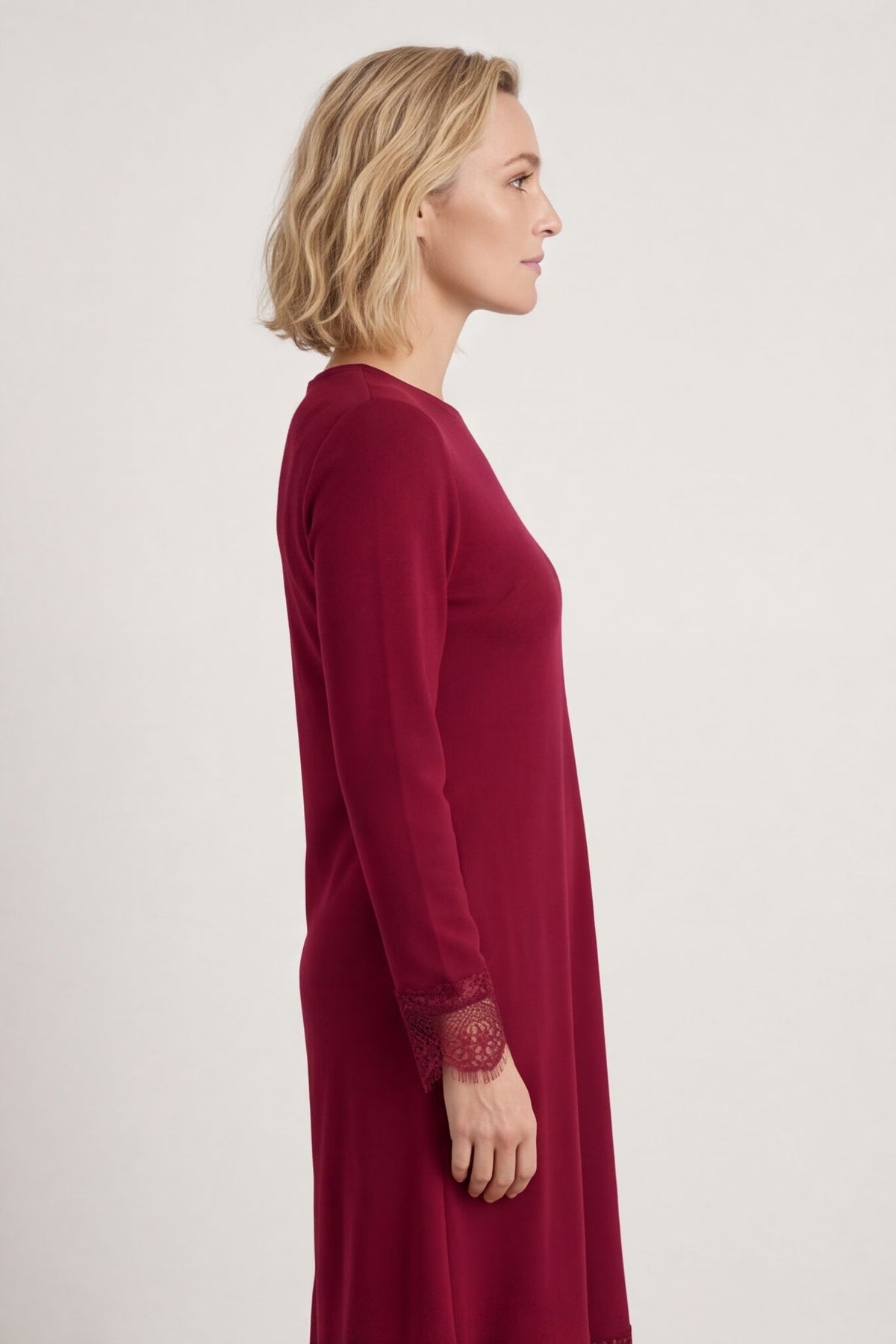 Merinda Lace Detail Dress Wine – image 3 of 6