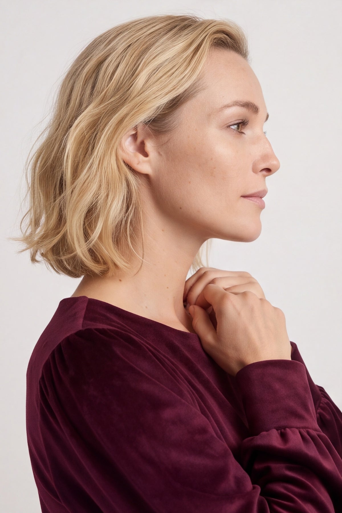 Zannah Button Back Tunic Wine – image 3 of 5