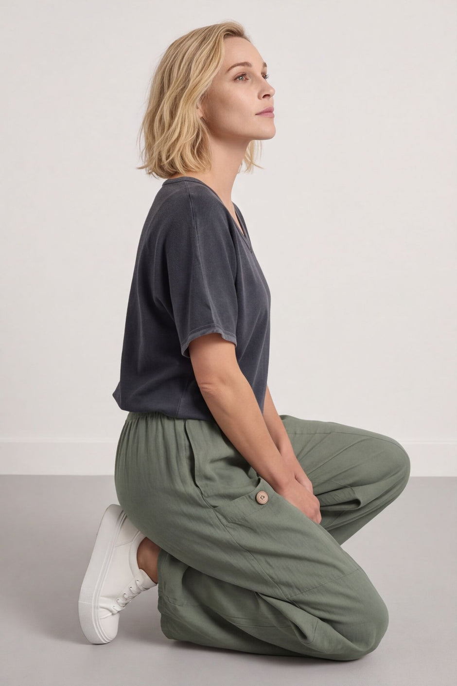 Clarisse Button Pocket Linen Trousers Khaki