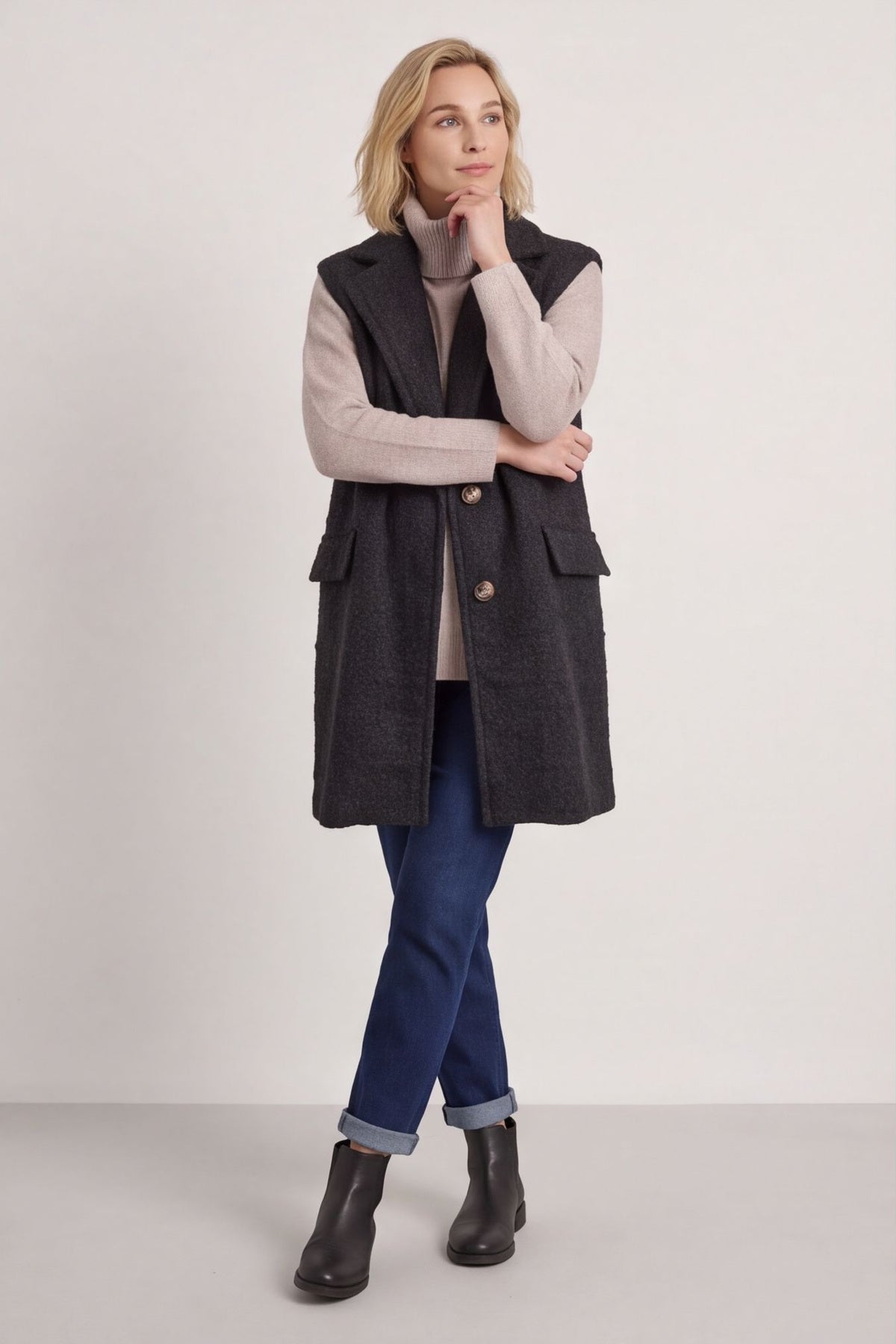 Nori Boucle Gilet Black – image 4 of 6