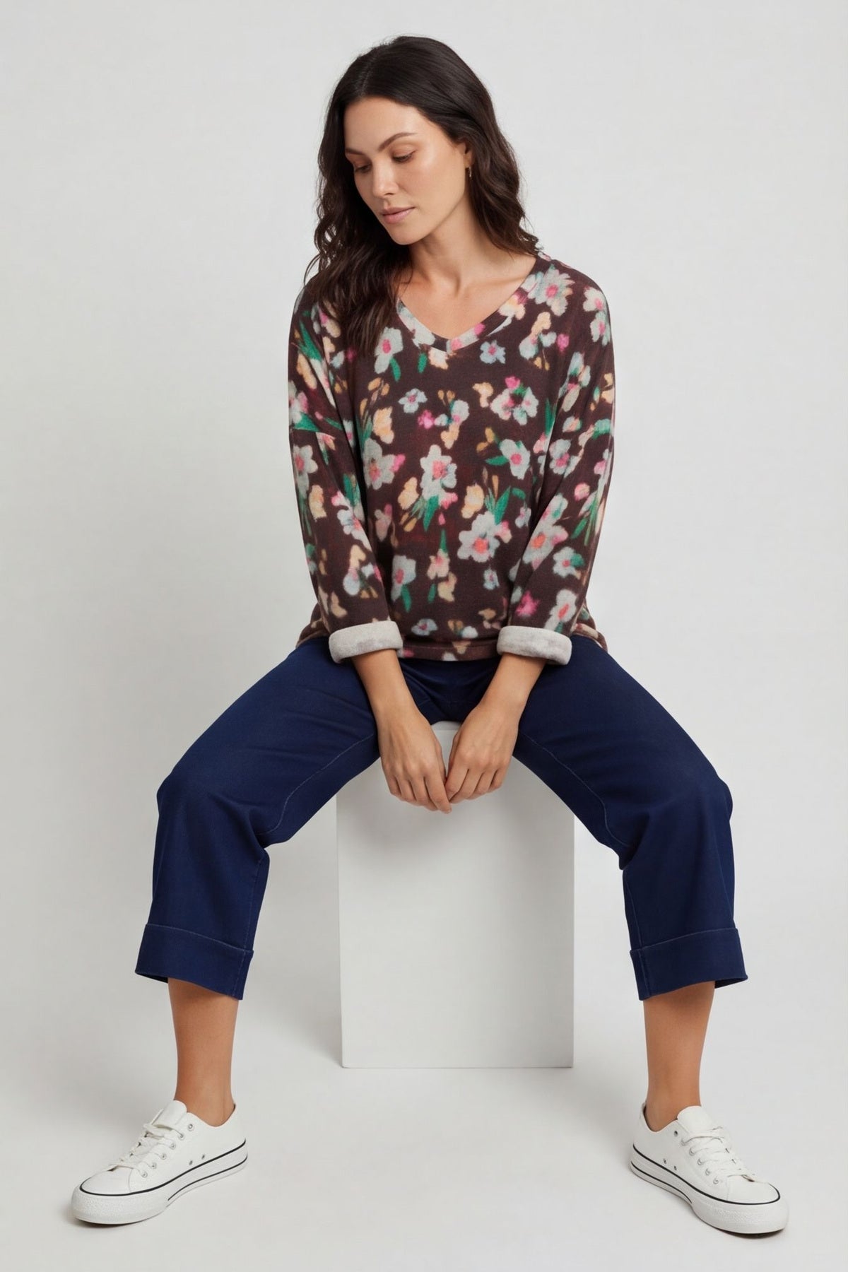 Kirsty Flower V-Neck Knit Top Cocoa – image 4 of 6