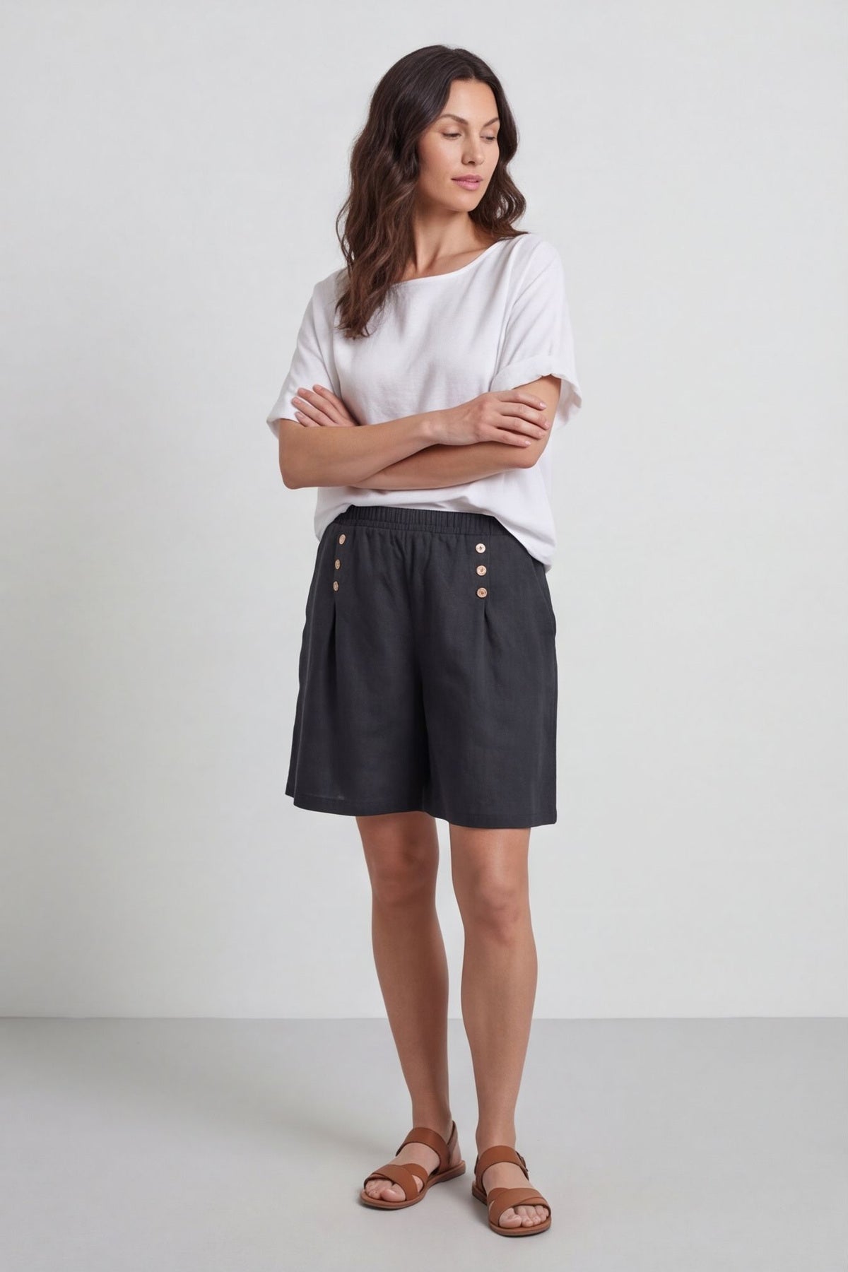 Arielle Linen Blend Shorts Black – image 4 of 6
