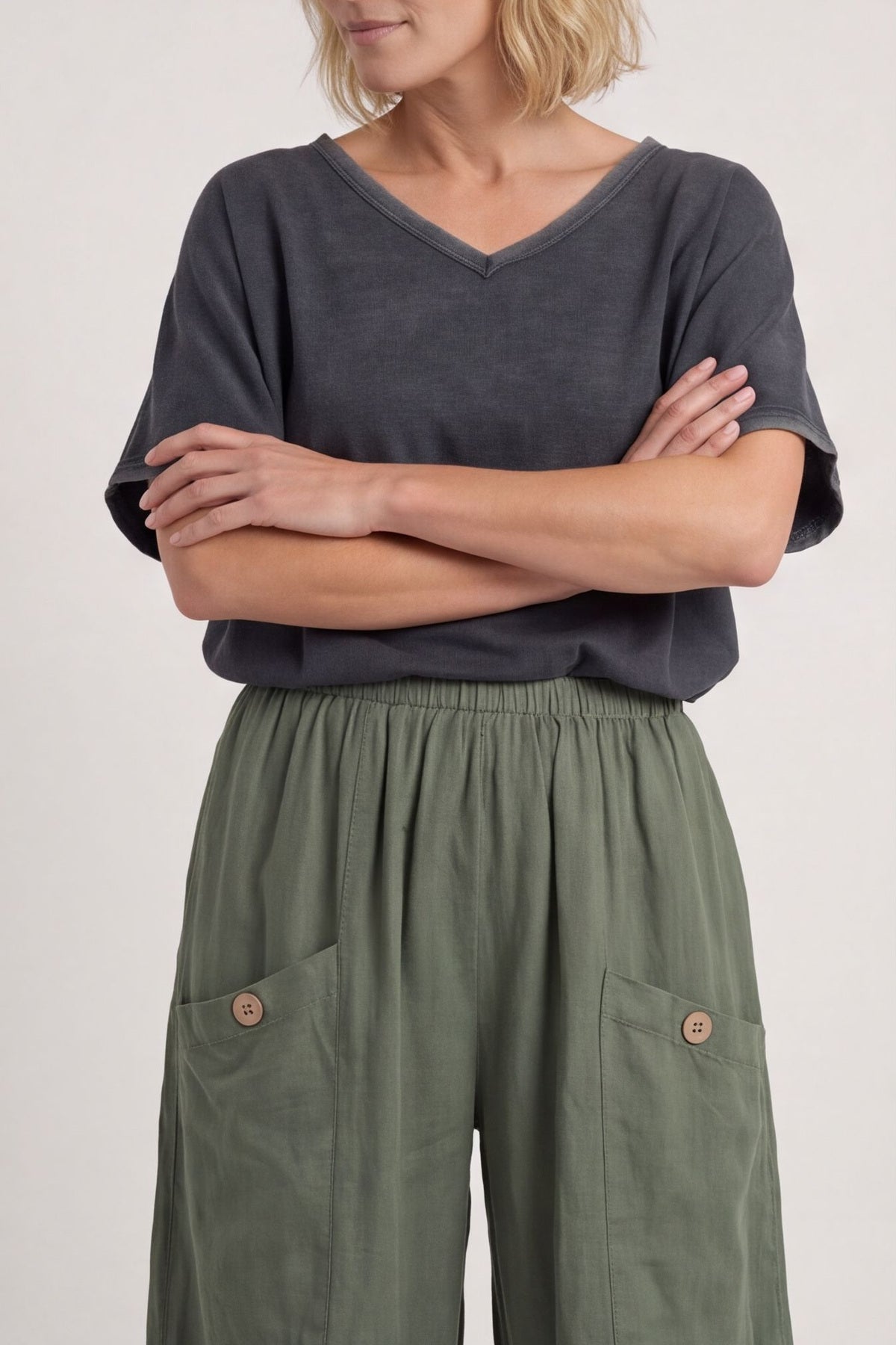 Clarisse Button Pocket Linen Trousers Khaki – image 4 of 4