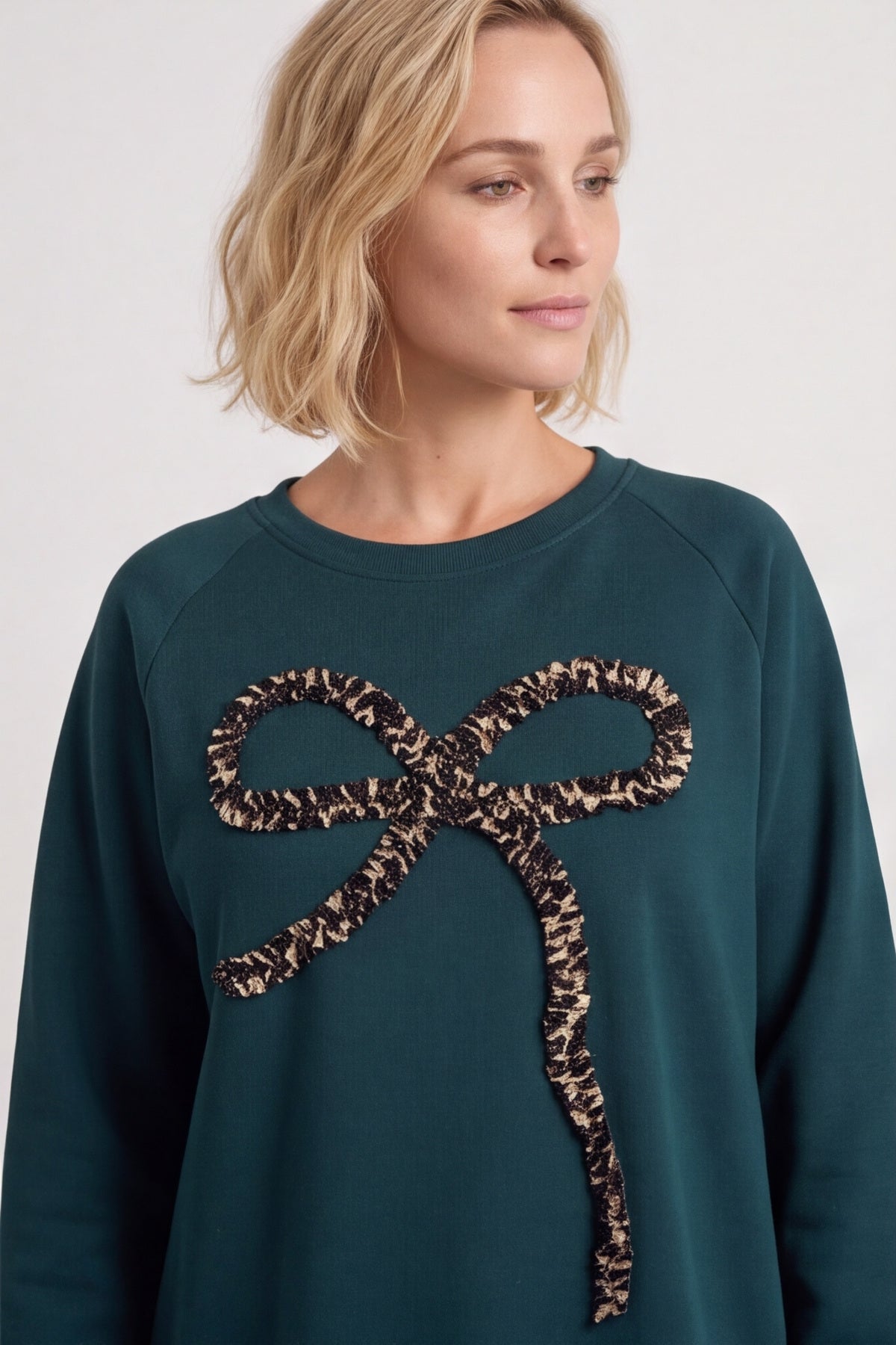 Alice Bow Sweatshirt Bottle Green – image 4 of 5