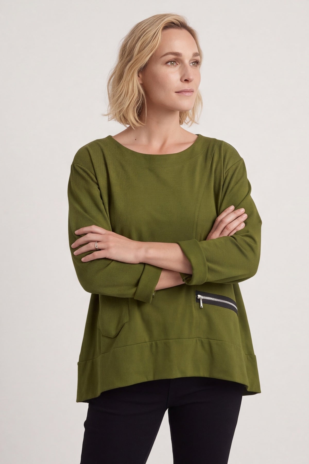 Laurissa Cotton Top Olive – image 5 of 5