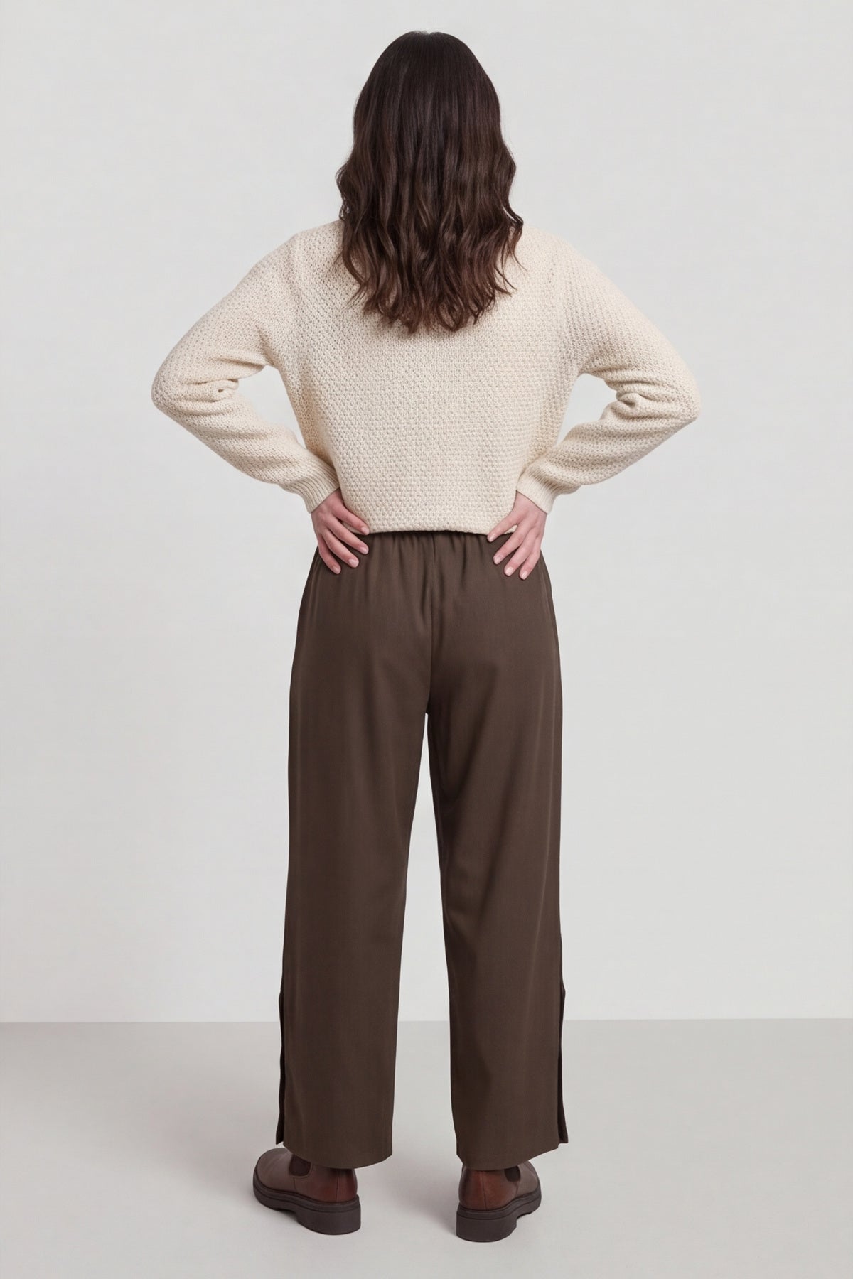 Nydia Trousers Cocoa – image 5 of 6