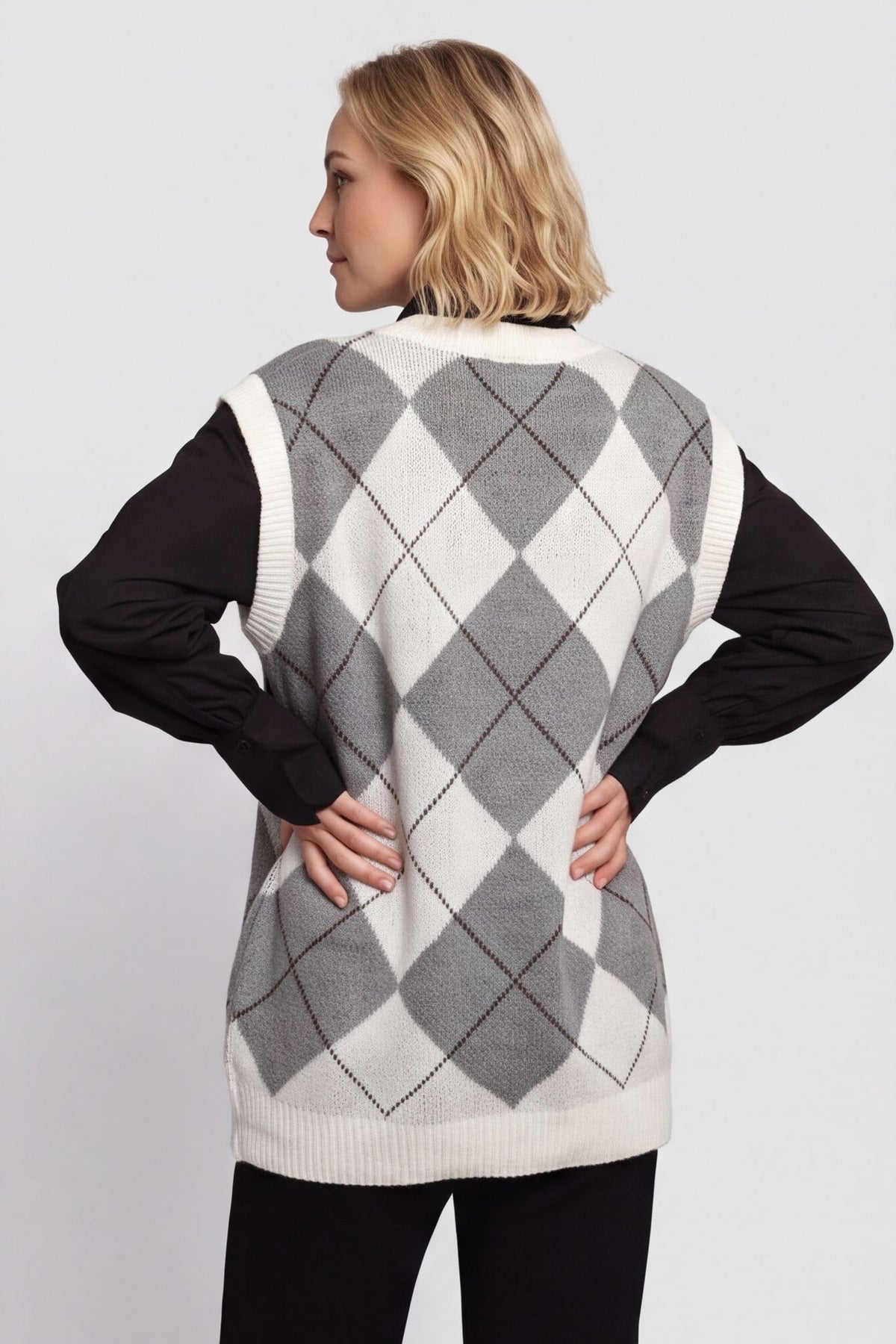 Theresa Argyle Knitted Vest Grey – image 4 of 4