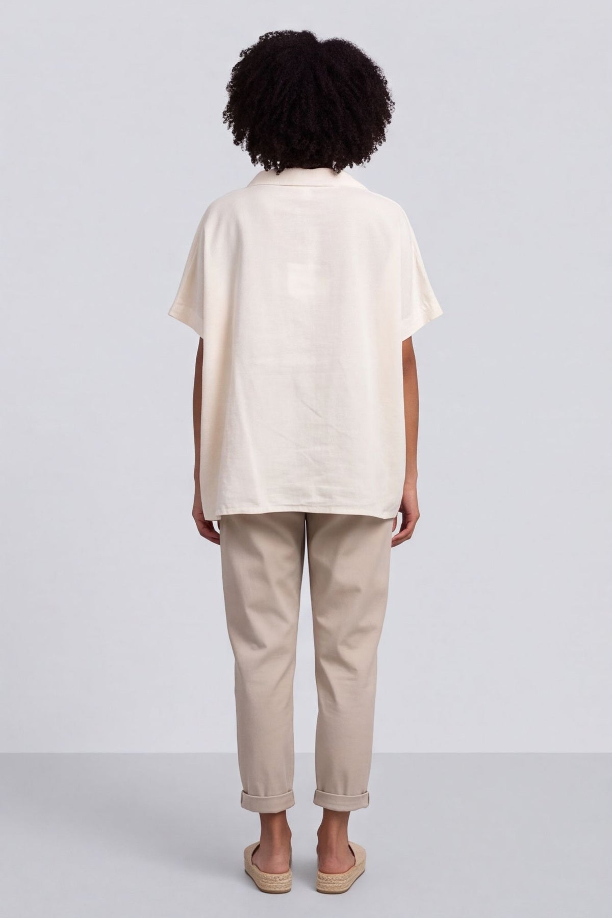 Sabella Linen Shirt Stone – image 5 of 6