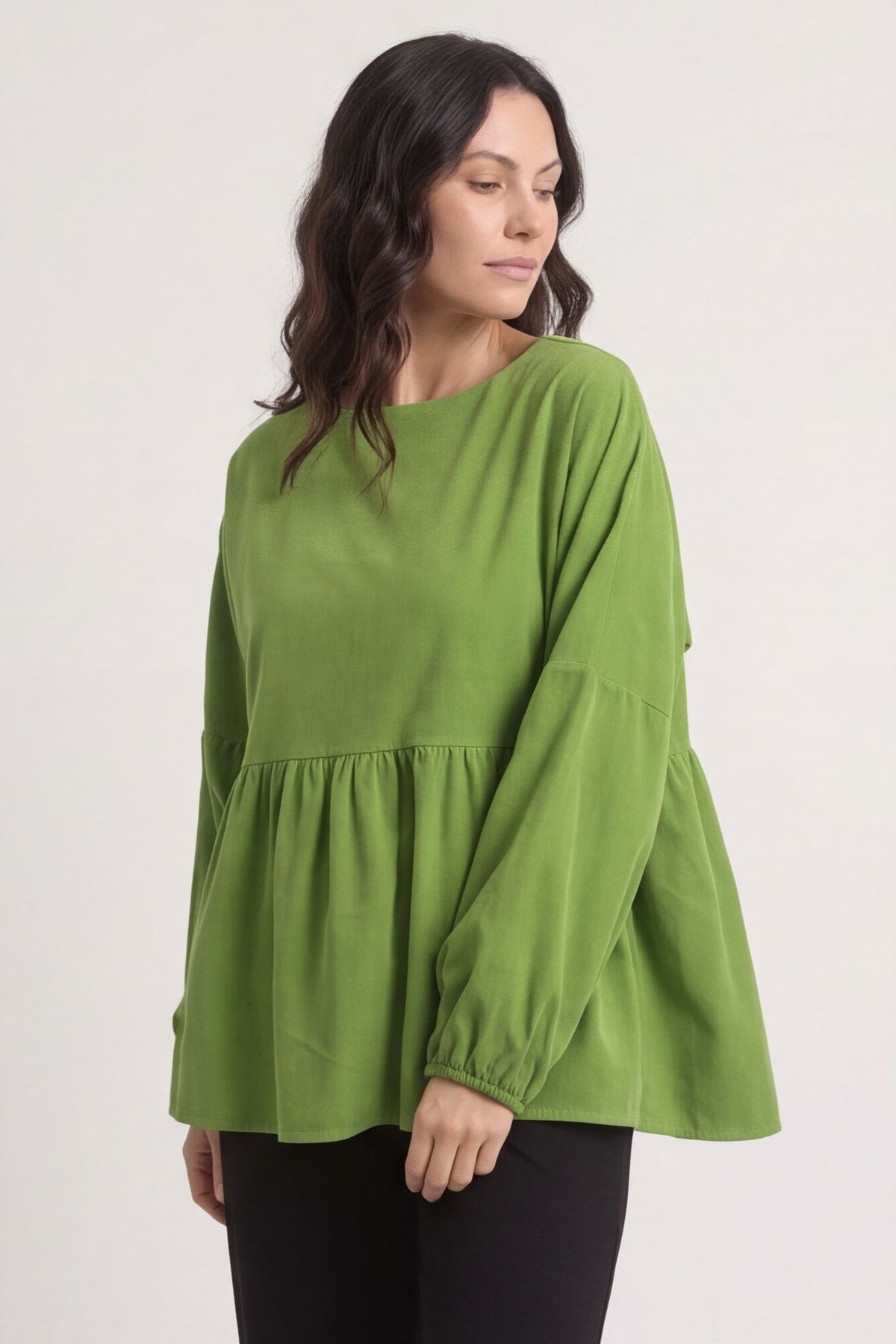 Geraldine Needlecord Top Green – image 4 of 5