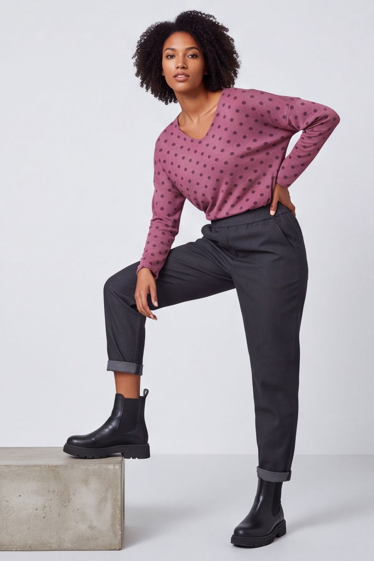 Rosaria Relaxed Turn-Up Trousers – image 4 of 5