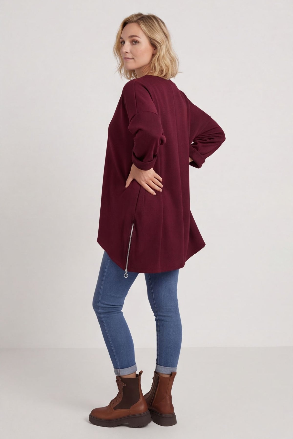 Lynne Zip Dipped Hem Top Wine – image 5 of 6