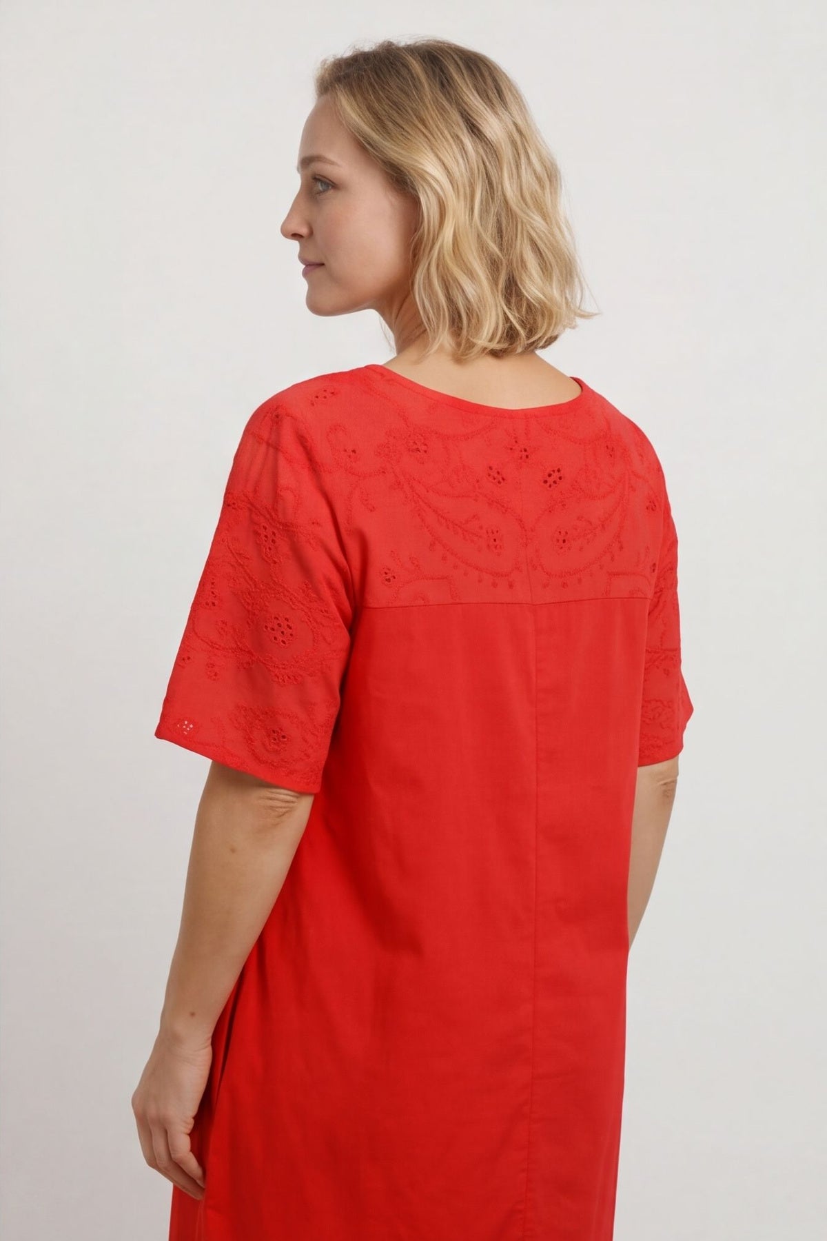 Raven Embroidered Shoulder Cotton Dress Red – image 4 of 4