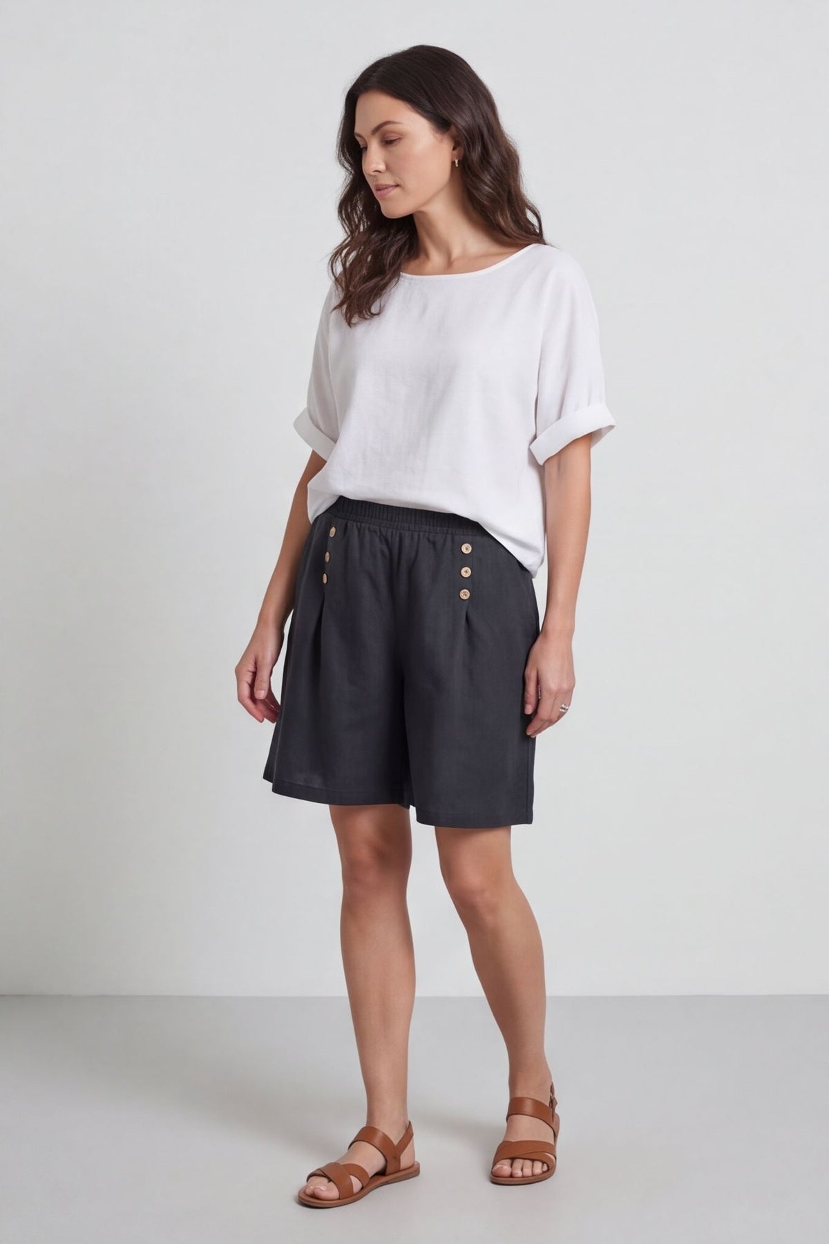 Arielle Linen Blend Shorts Black – image 6 of 6