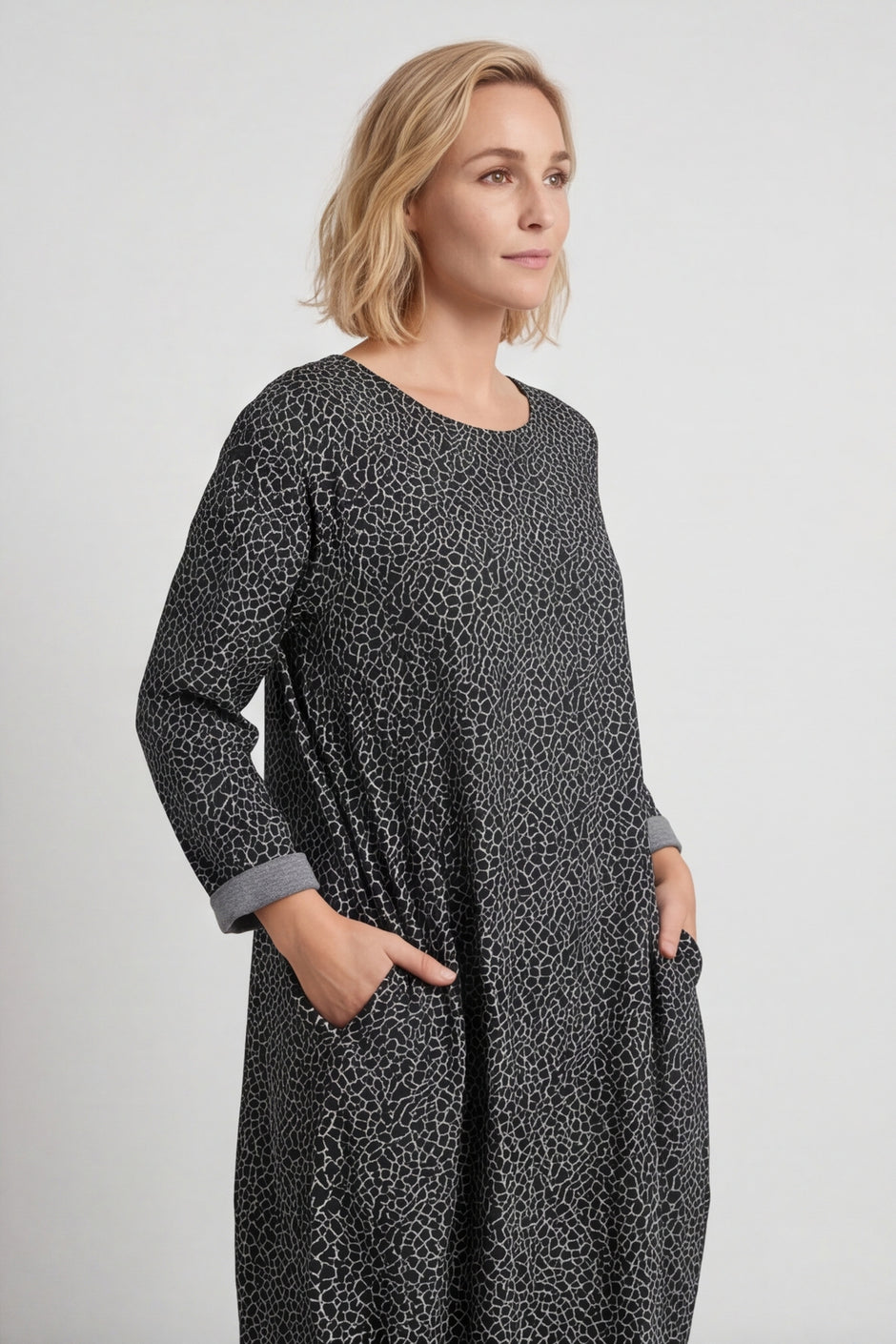 Loni Dress Black – image 6 of 6