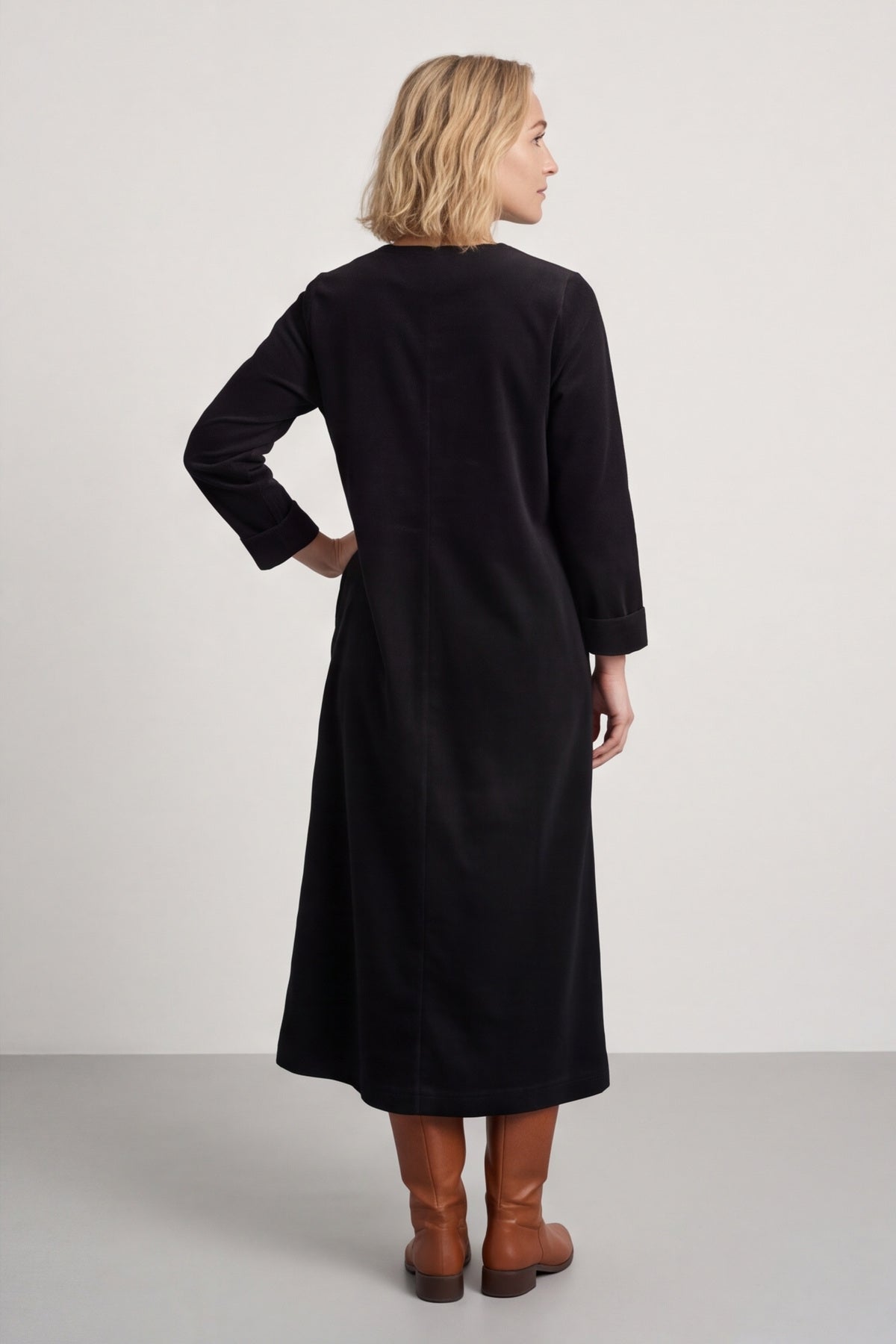 Cerys Cord Pocket Dress Black – image 6 of 6
